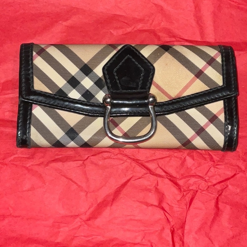 Burberry Nova Check Stirrup Buckle Wallet plaid clutch bag- Authentic.